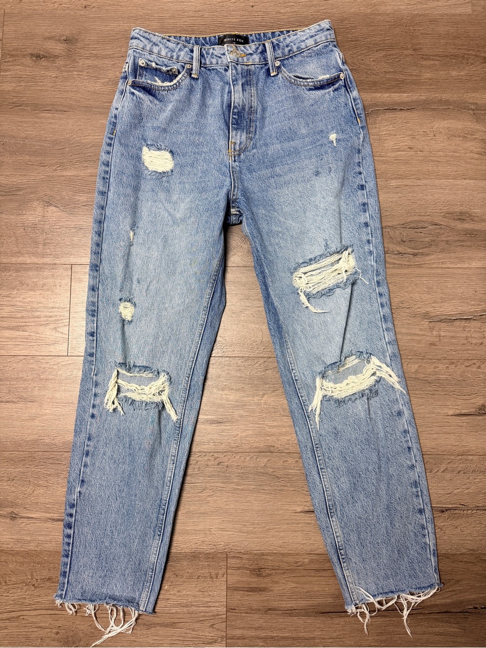 White Fox Boutique Vintage High Rise Distressed Mom Jeans Light Wash Raw Hem - M